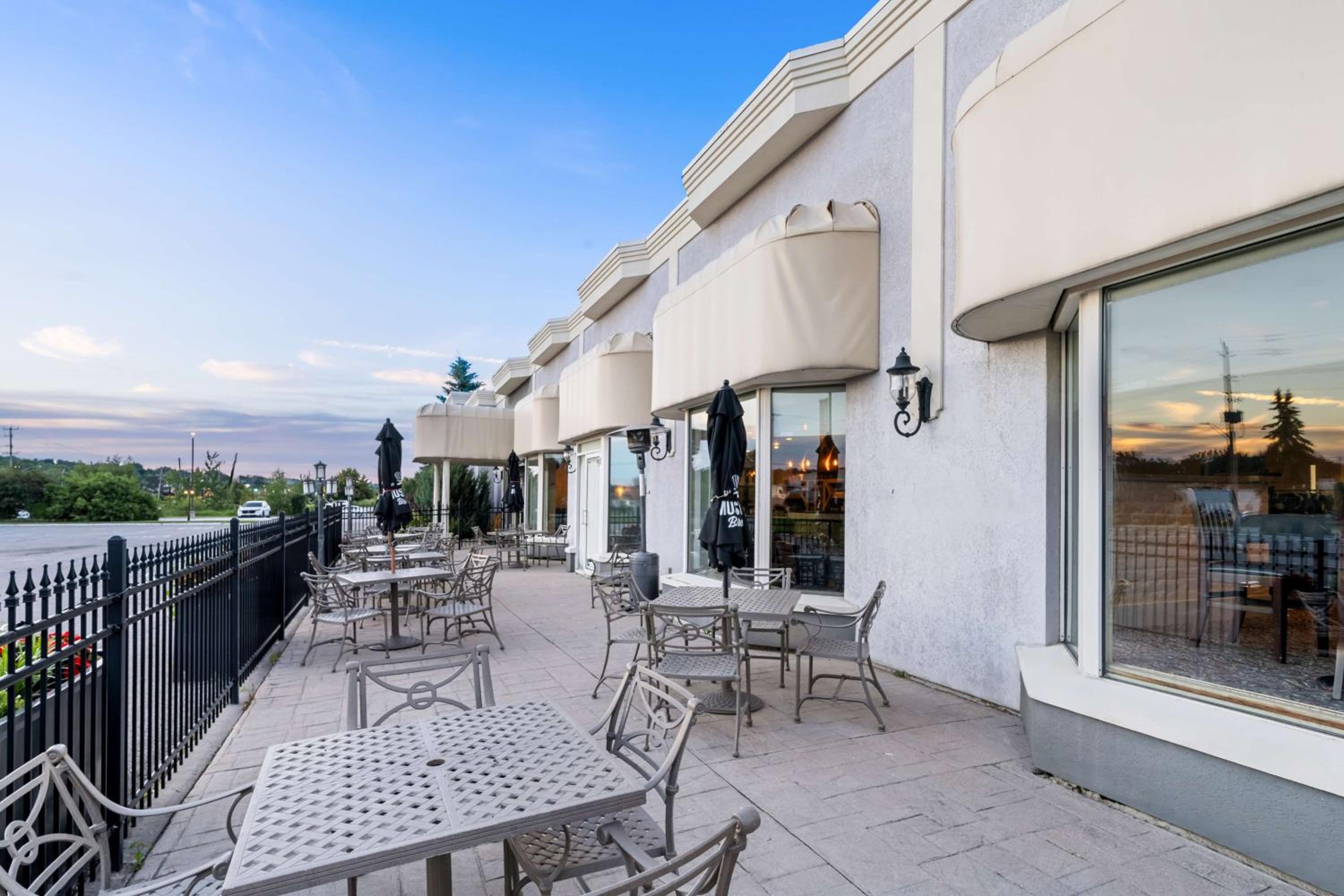 Orillia Vacations - Best Western Plus Mariposa Inn  Conference Centre - Property Image 4