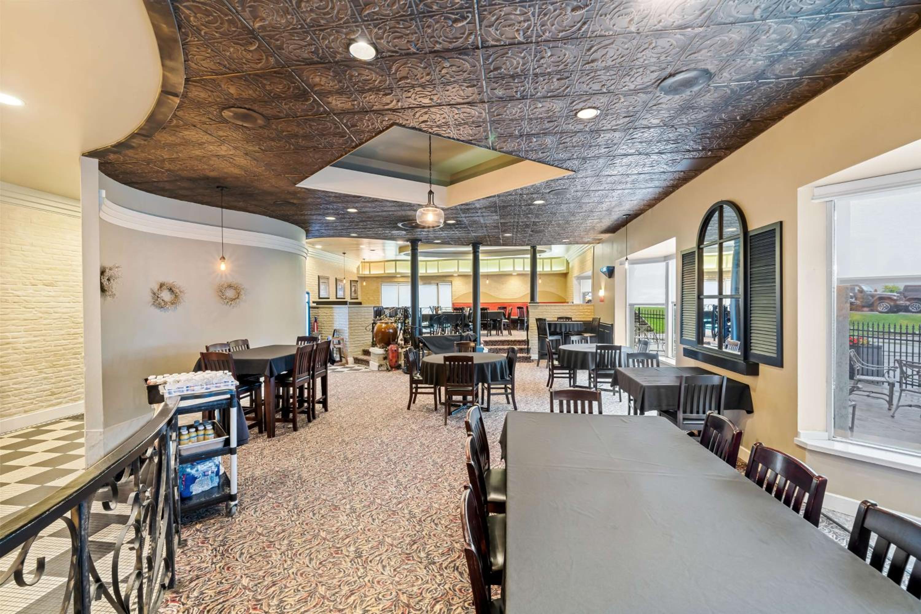 Orillia Vacations - Best Western Plus Mariposa Inn  Conference Centre - Property Image 8