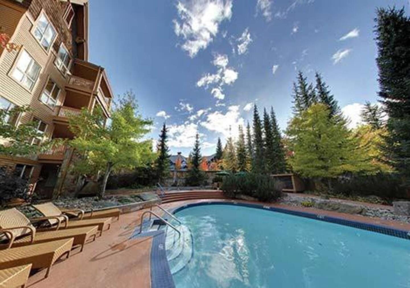 The Refuge Whistler - Ski unit Inside Hilton Grand Vacations, managed by HGVBO