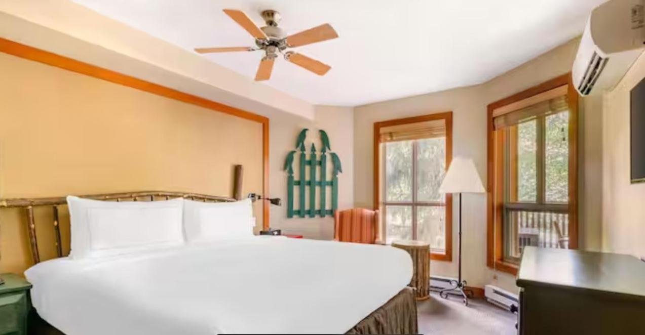 The Refuge Whistler - Ski unit Inside Hilton Grand Vacations, managed by HGVBO