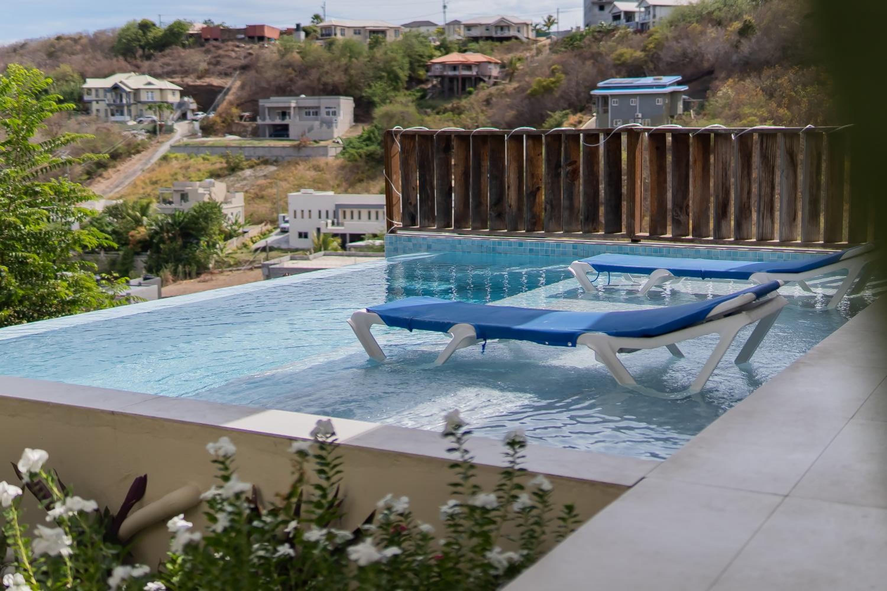 Luxury Retreat & Private Pool Paradise