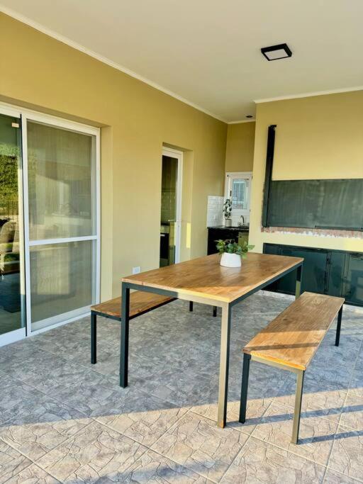 Casa Laguna de Gomez, con increíble vista a la laguna-