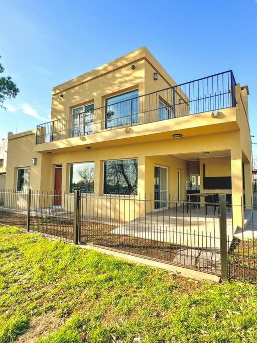 Casa Laguna de Gomez, con increíble vista a la laguna-