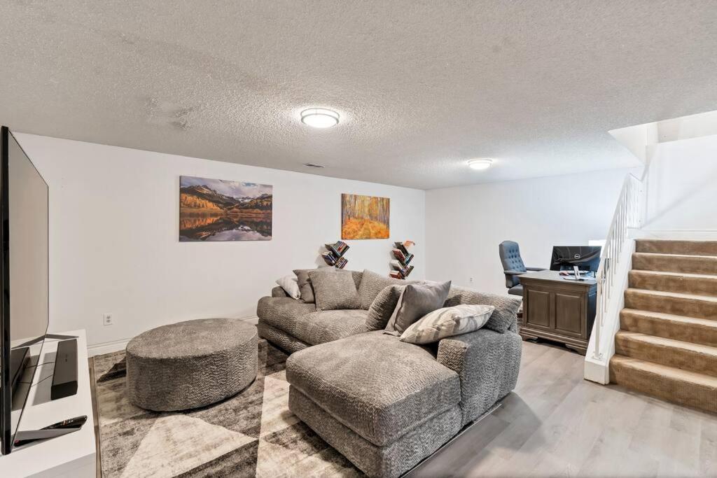 Newer, Spacious  Cozy - Pet and Family Friendly! - Property Image 17