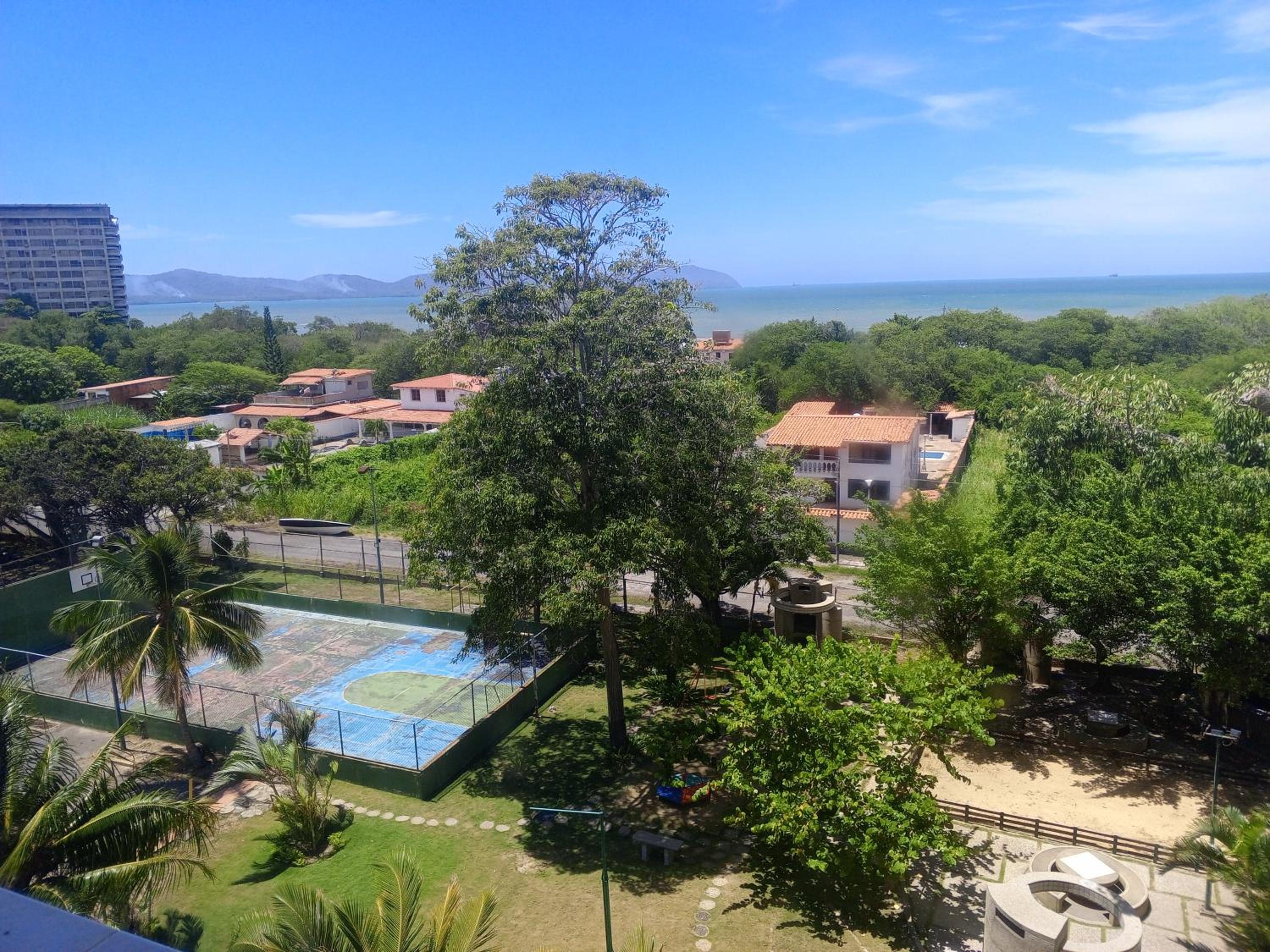Residencia los Manglares view 2