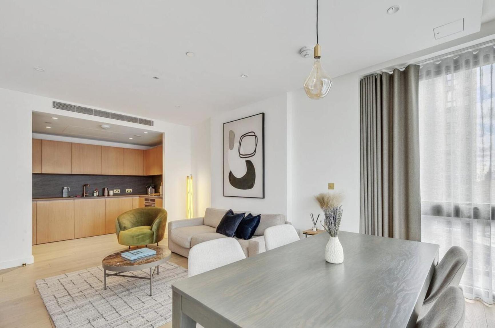 Remarkable London Gem