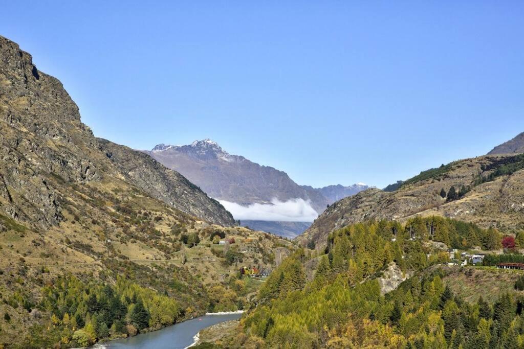 Residence Du Parc - Apt 5 at the base of Coronet Peak view 3