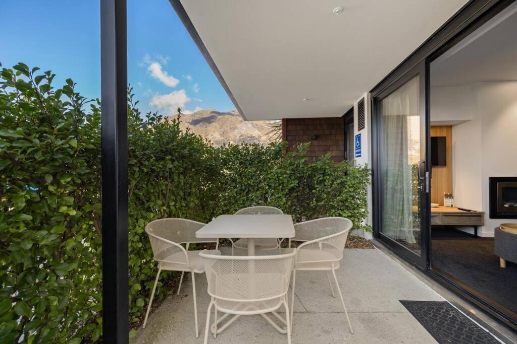 Residence Du Parc - Apt 5 at the base of Coronet Peak view 4