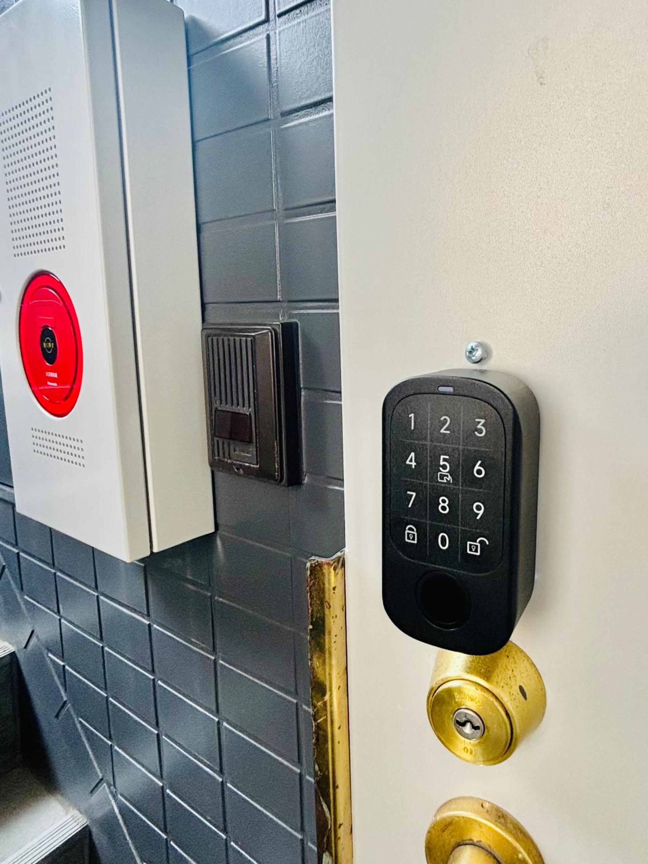 GLOU Yochomachi Compact Stay in Shinjuku