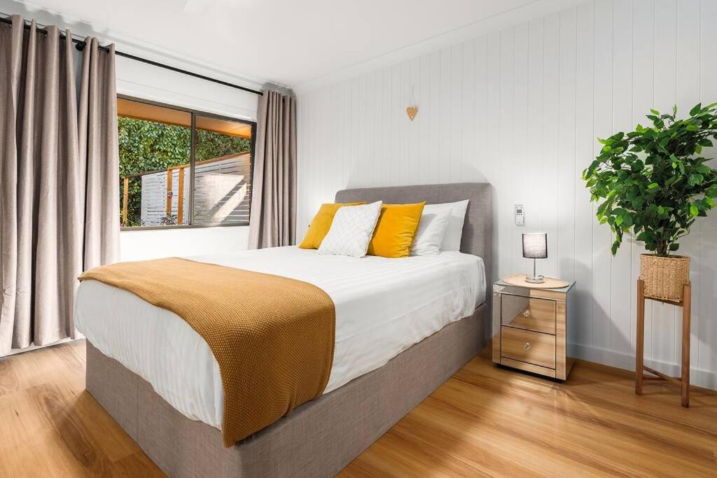 JezOmi Hideaway - Private, spacious, close to town