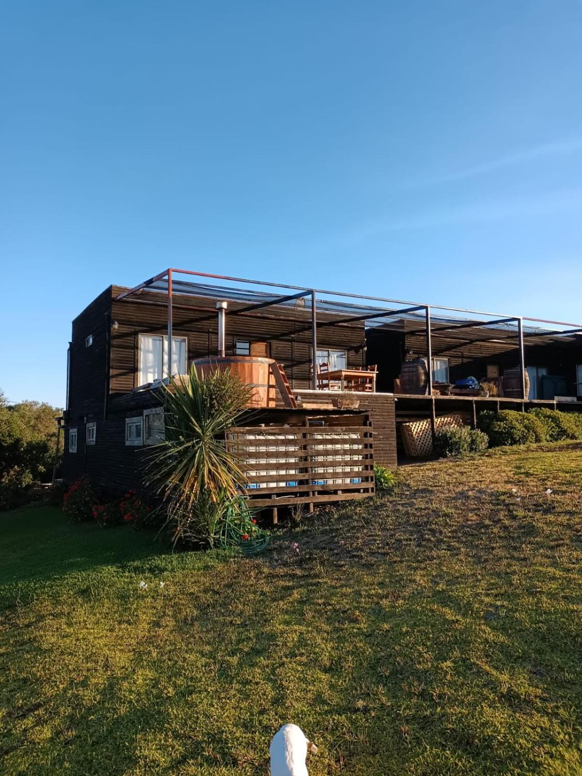 Yali Lodge