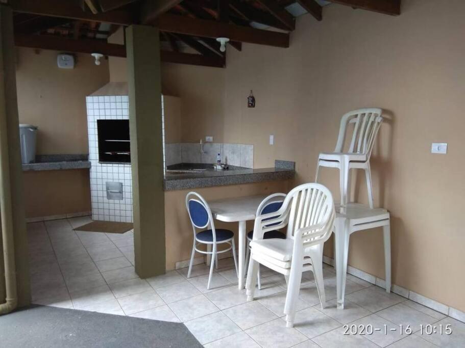 Apartamento muito gostoso a 20 m da Praia