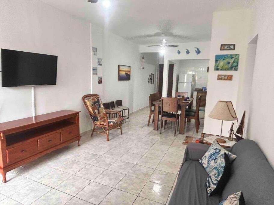Apartamento muito gostoso a 20 m da Praia