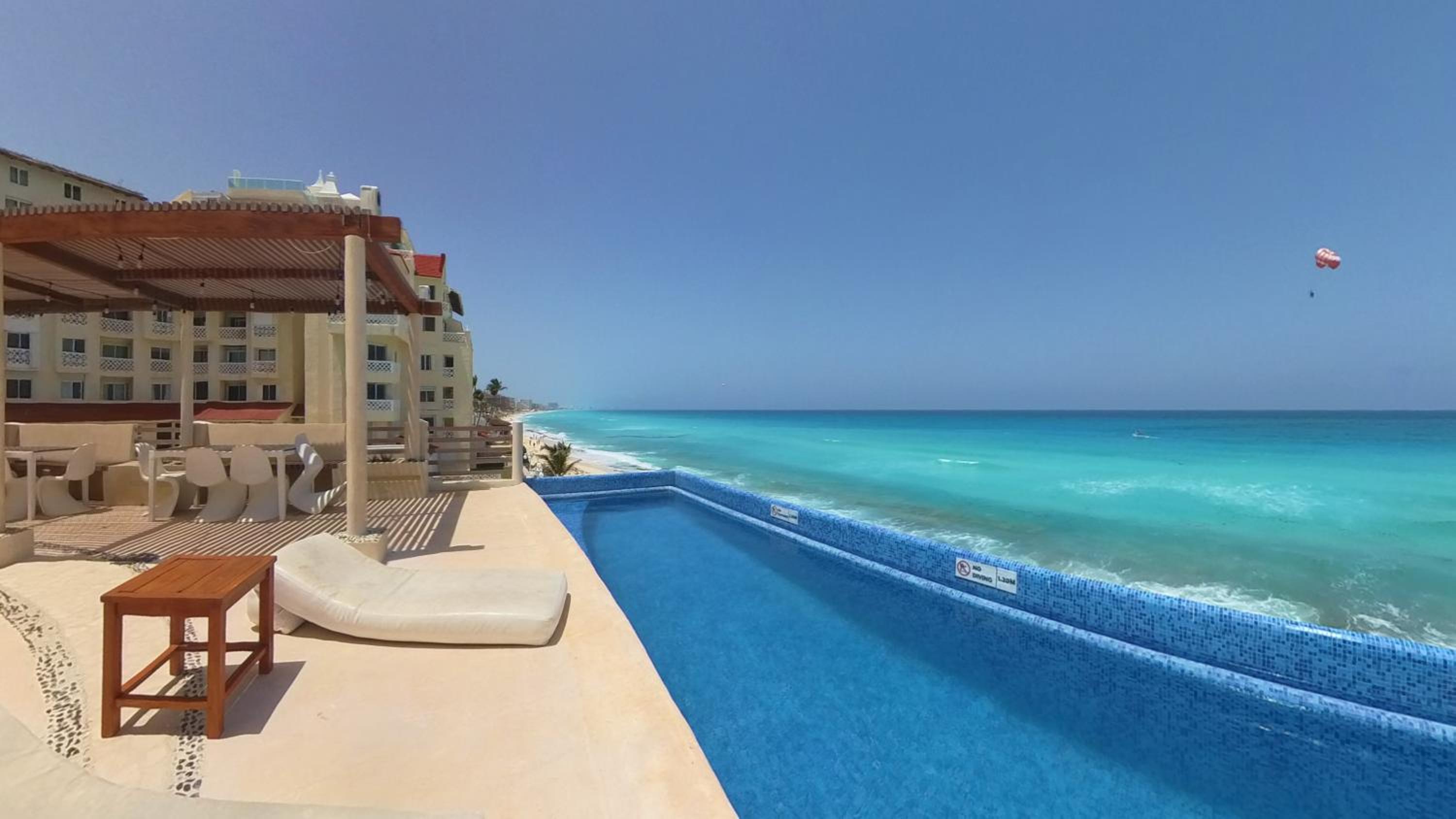 Cancún Plaza Sea View