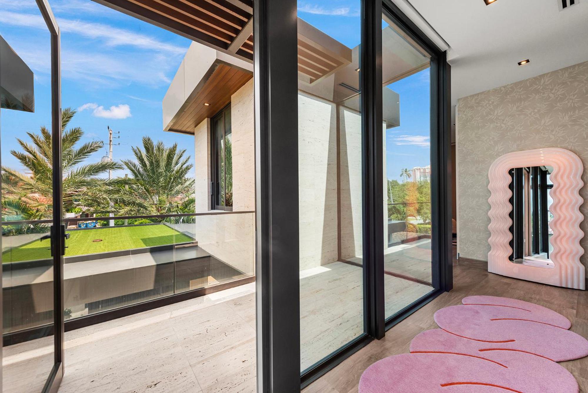 VILLA MODERN SUPER LUXURY MIAMI BEACh
