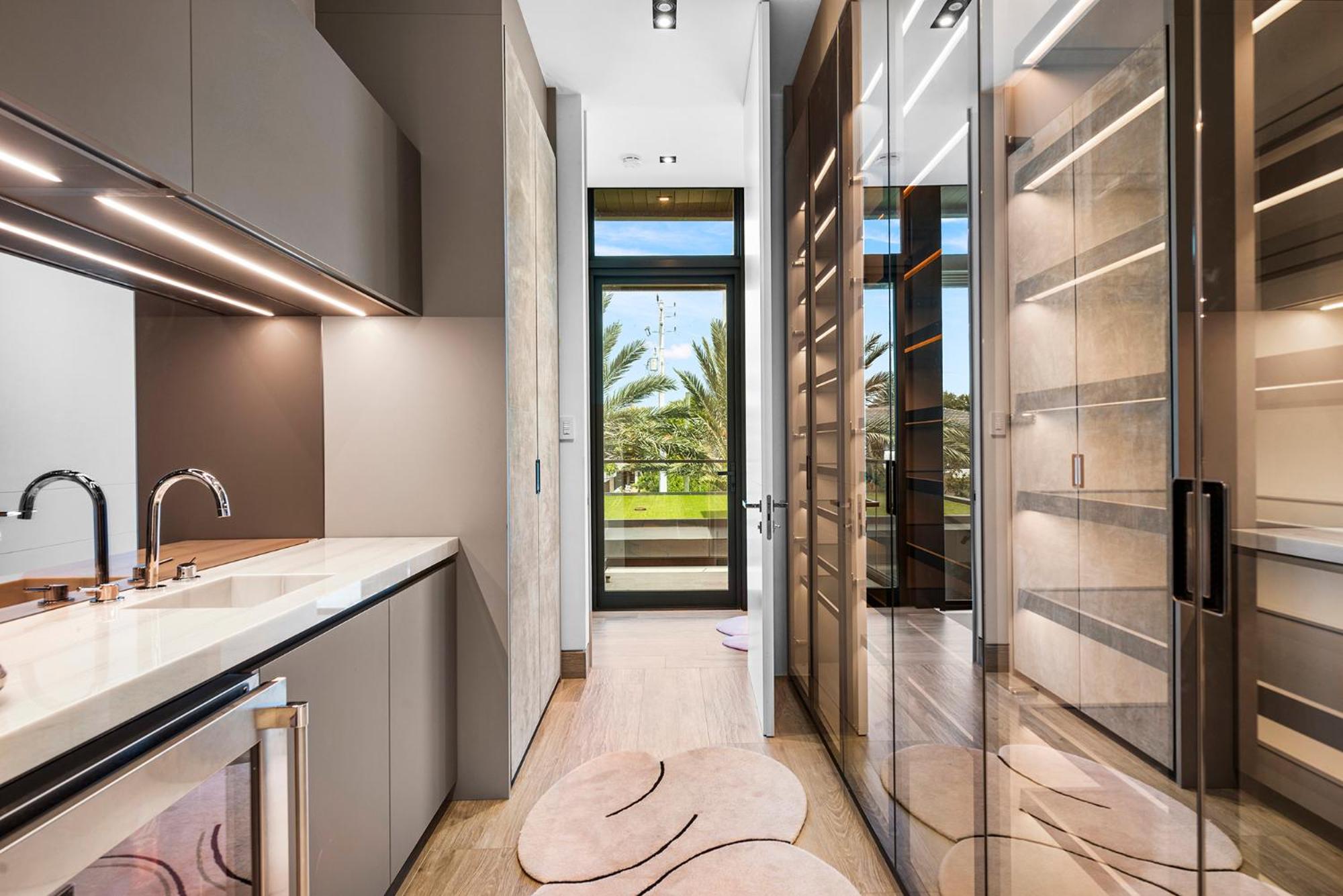 VILLA MODERN SUPER LUXURY MIAMI BEACh