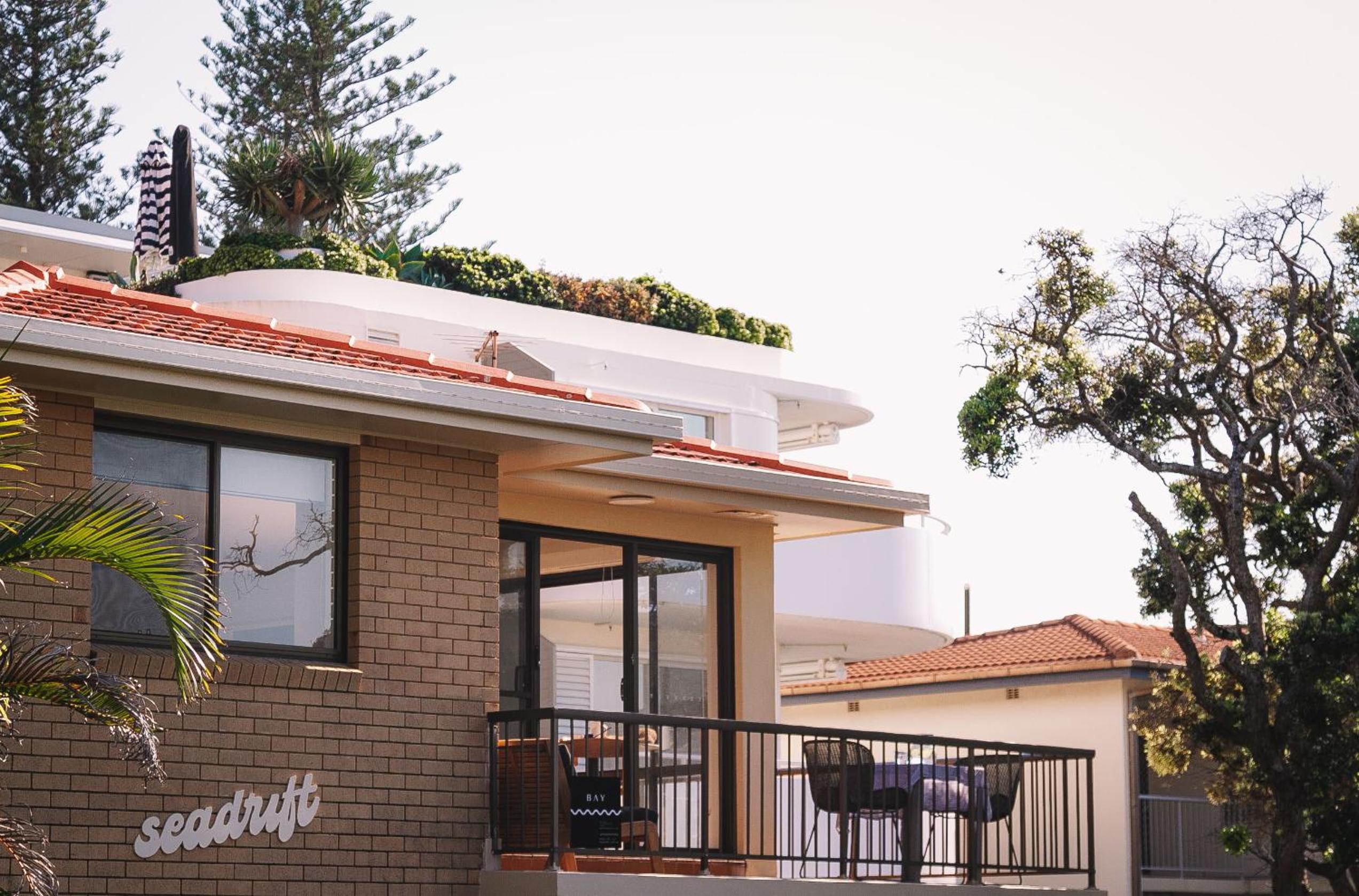 Hotel BAY PROPERTIES . Seadrifter - Image 1