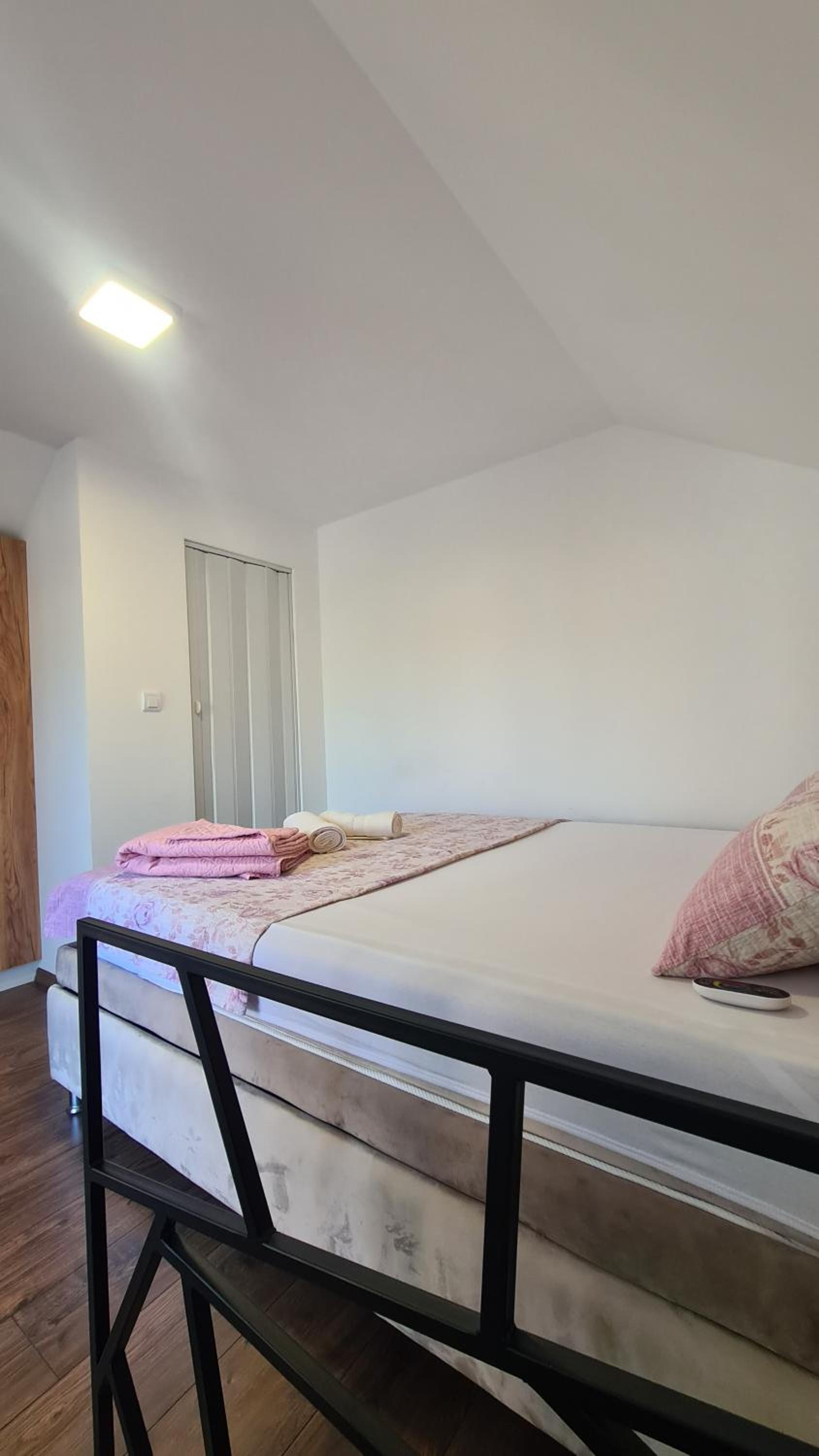 Apartman Djune