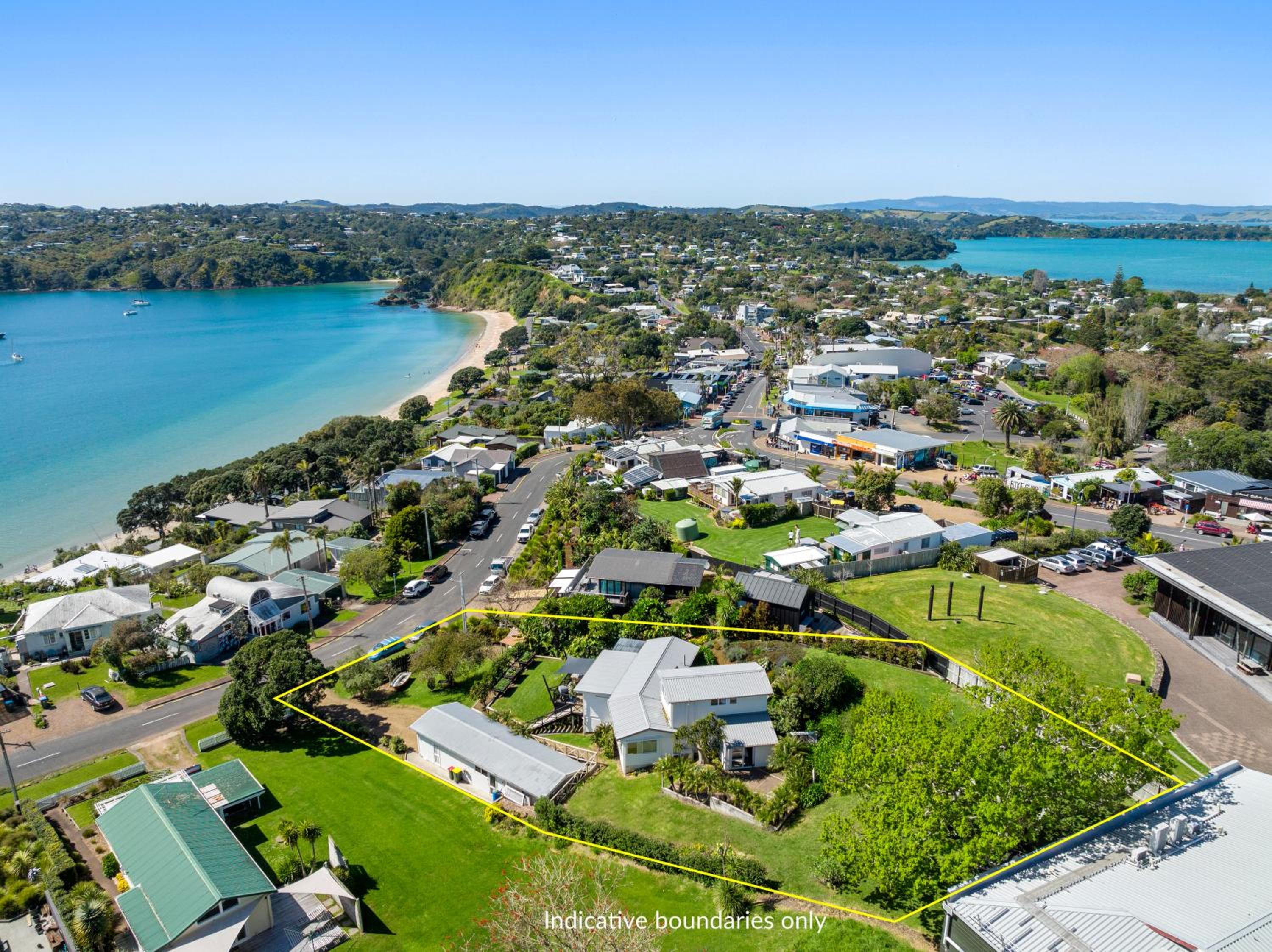 Oneroa Bay View Apartment view 2