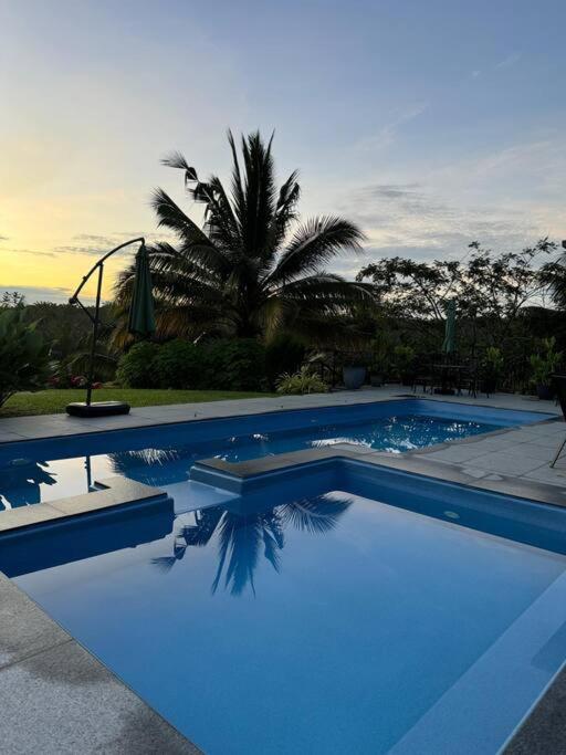Exclusive Hilltop Retreat UHouse photo 6