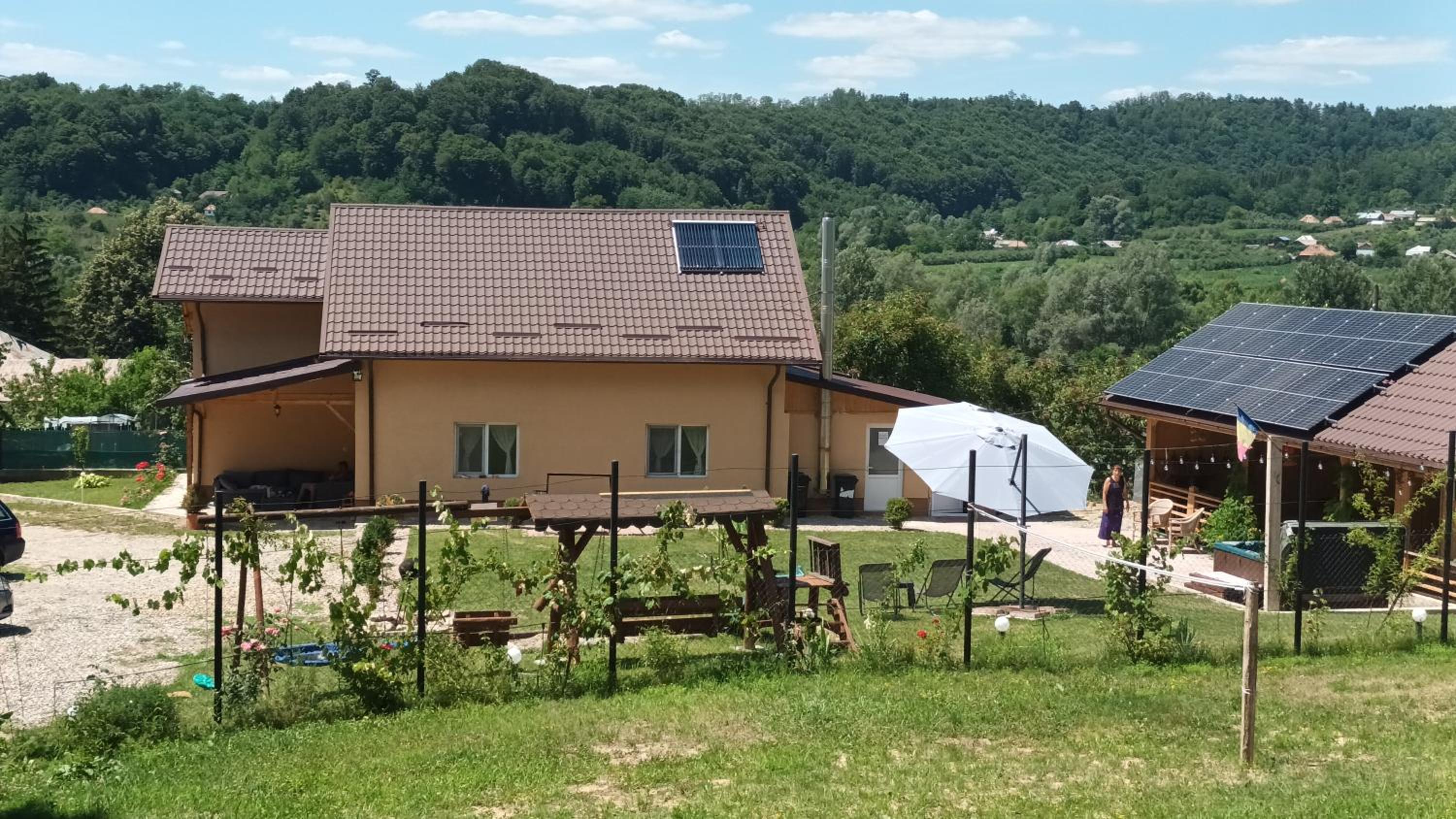David House Piscina incalzita si jacuzzi view 3