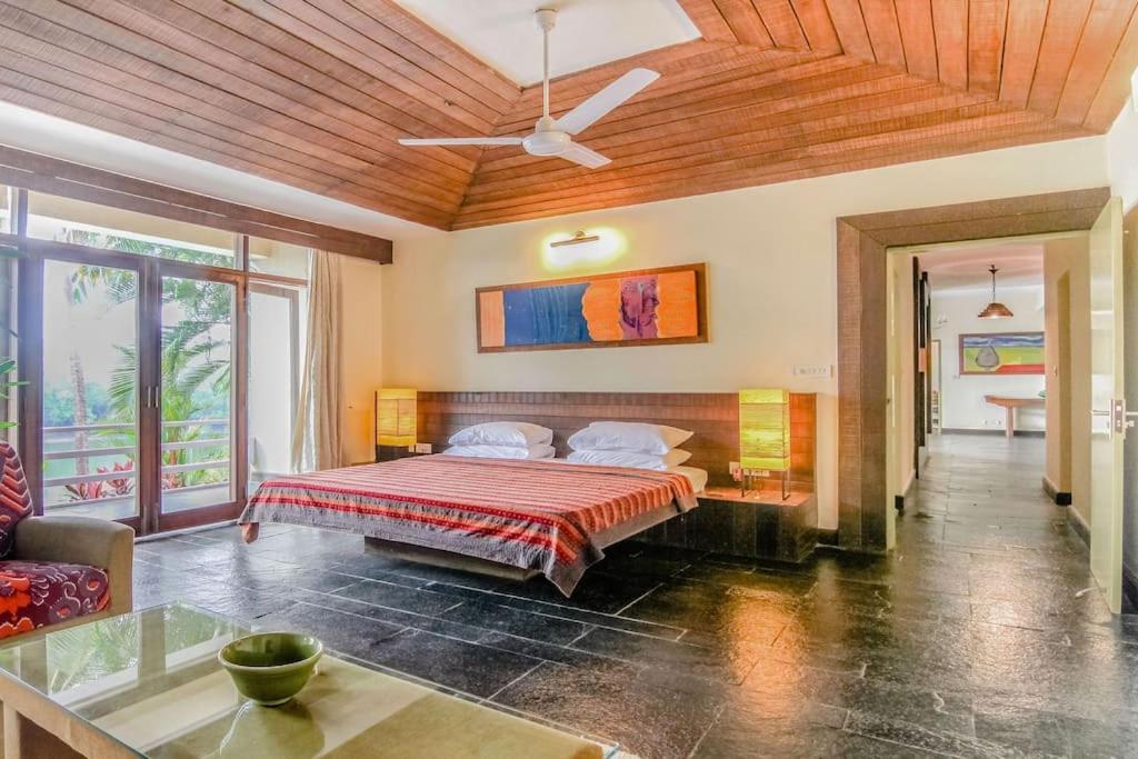 Evara Mansion by EbonyStays, Goa