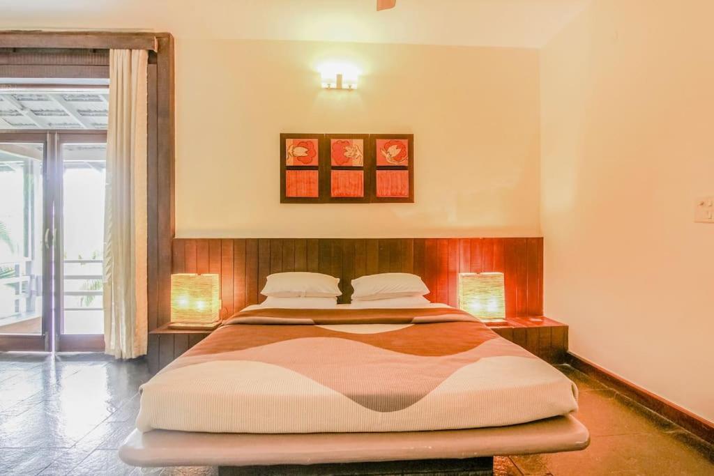 Evara Mansion by EbonyStays, Goa