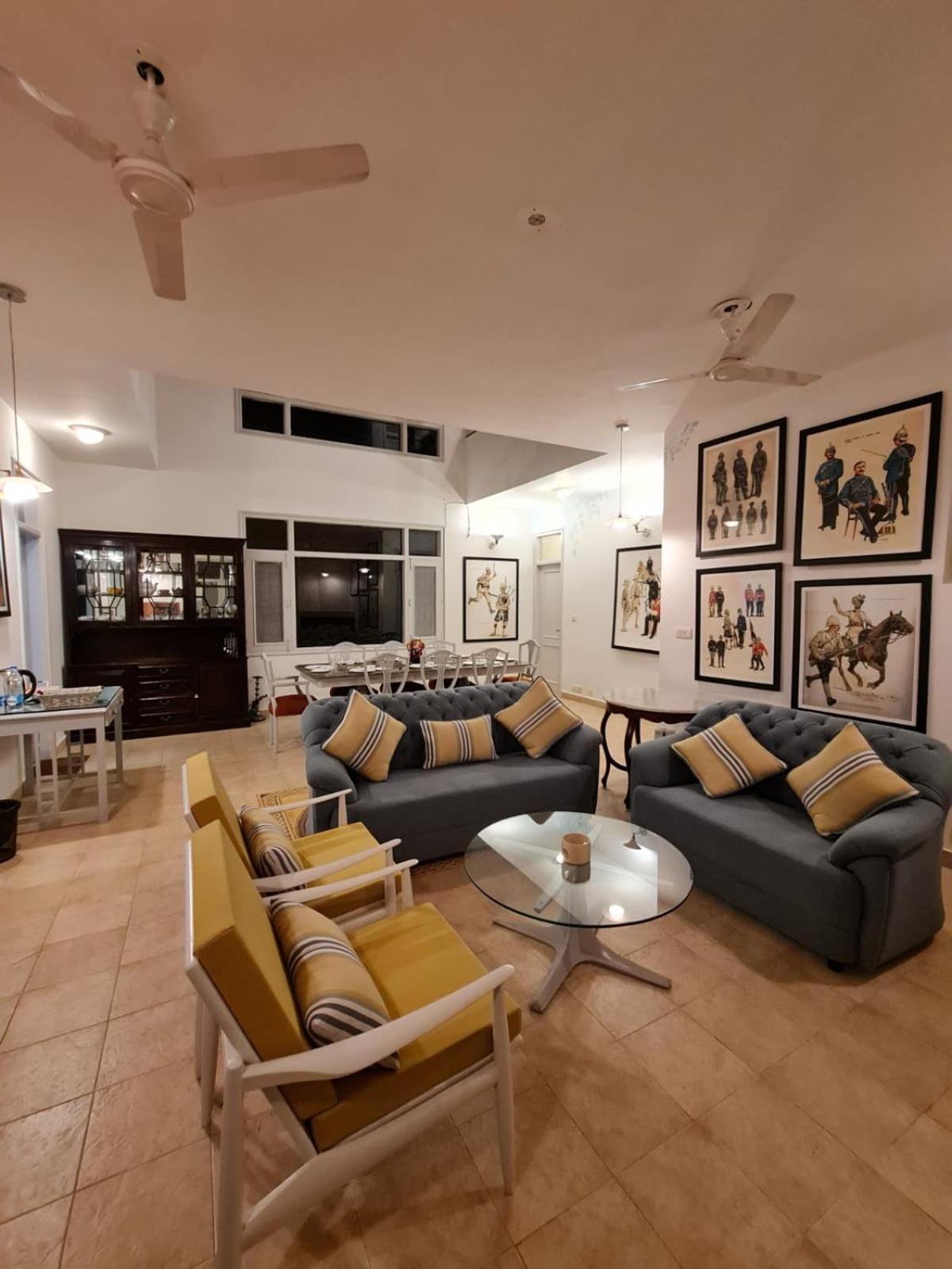 lounge