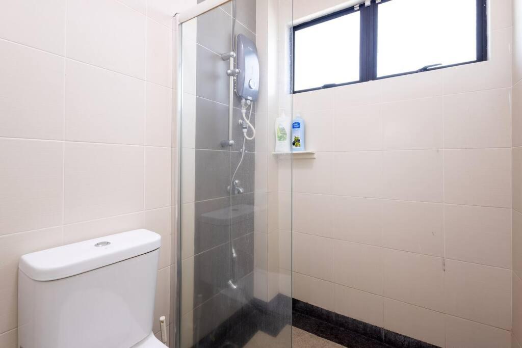 Bayu Tasik Guest House Pengkalan- free netflix photo 6