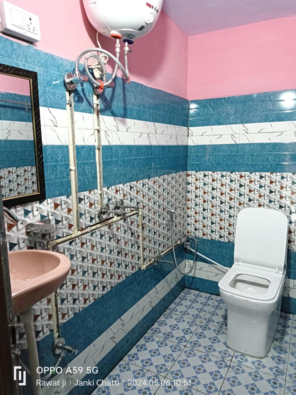 Hotel Vandana Palace & Lodge, Yamunotri view 2