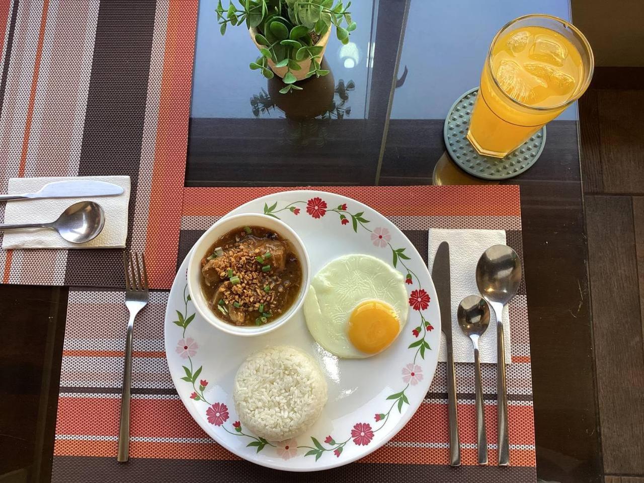 1775 Adriatico Suites