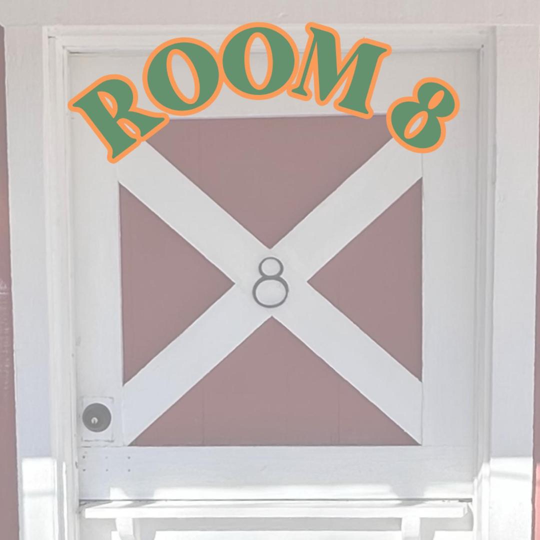 Room 8 - Downtown Joshua Tree Motel - Pet Friendly - Walk to Shops & Visitor Center, Minutes to Park Entrance view 2