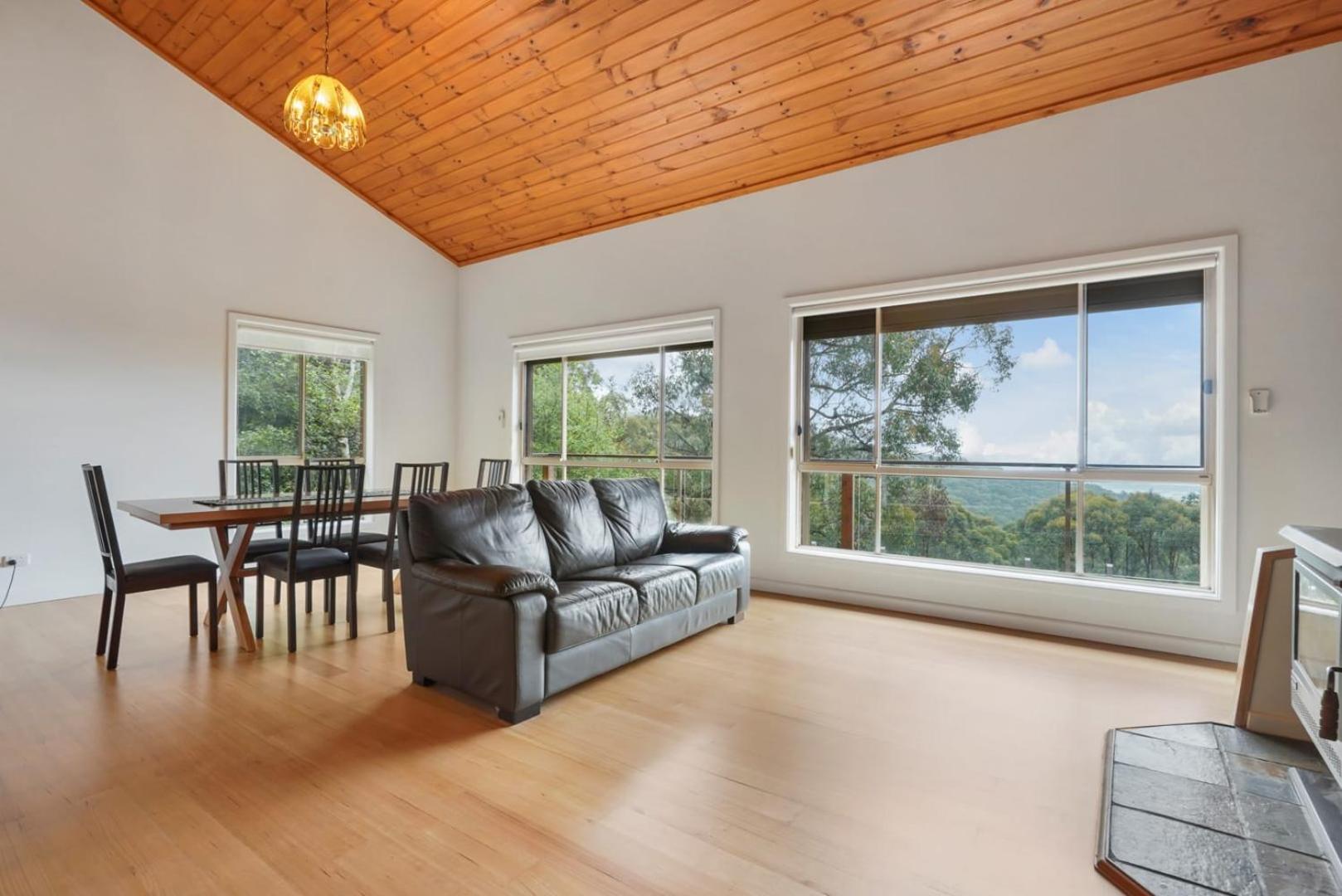 Embrace Nature's Beauty in Ferny Creek