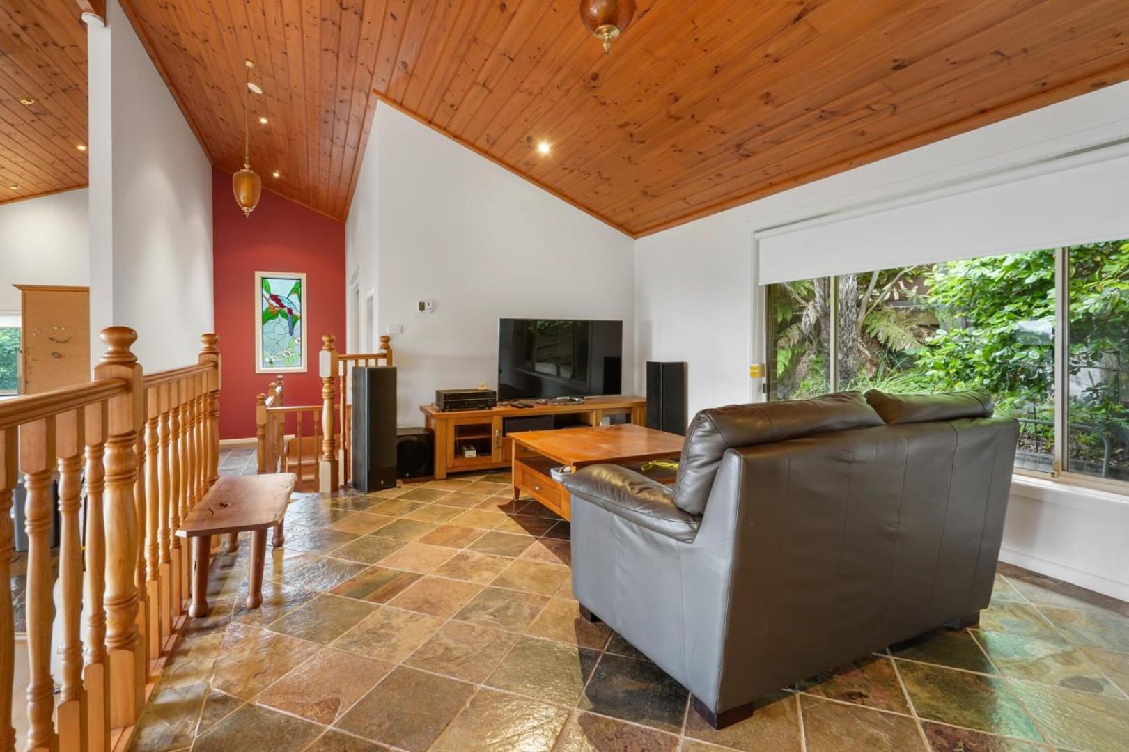 Embrace Nature's Beauty in Ferny Creek