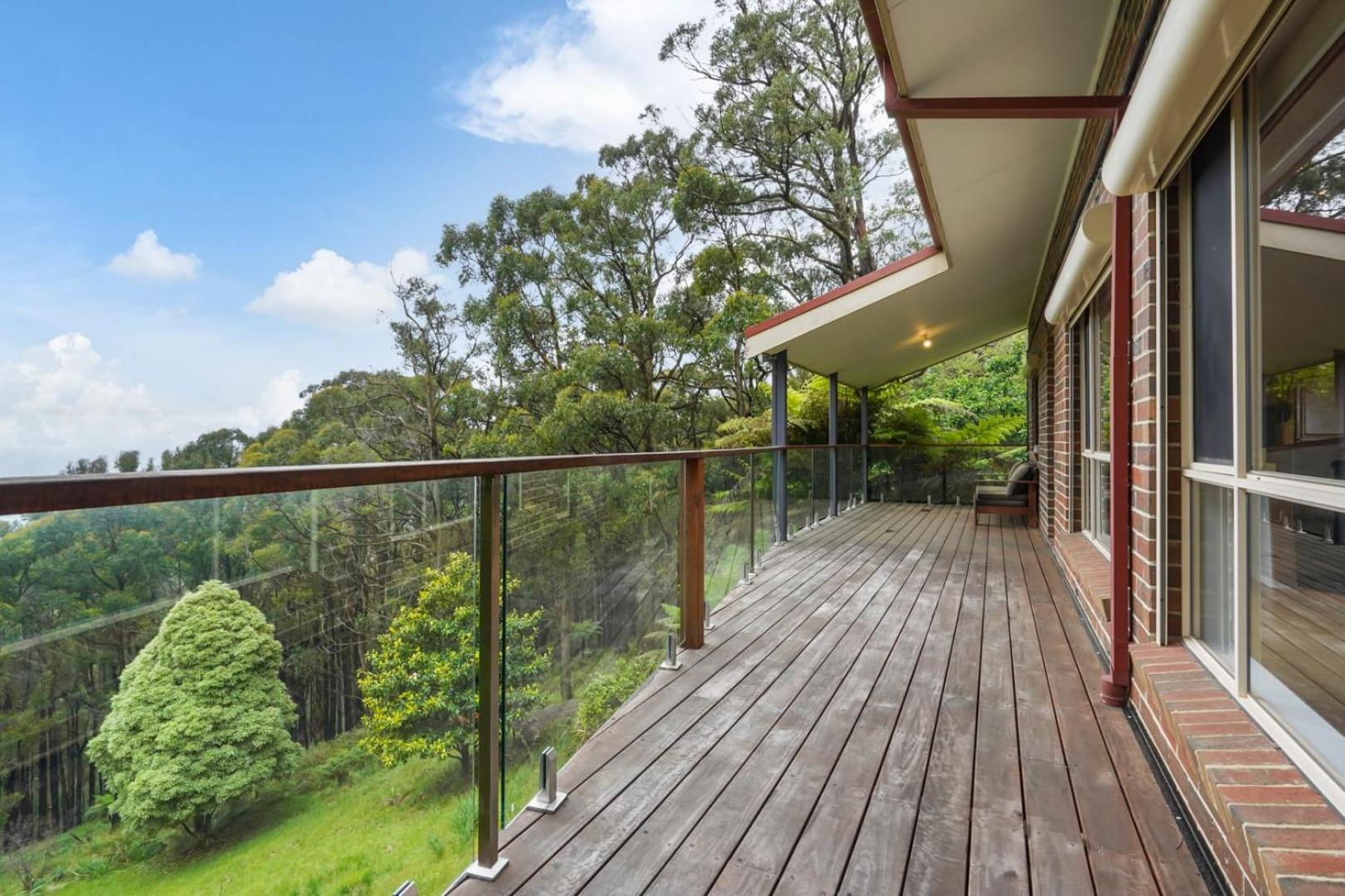 Embrace Nature's Beauty in Ferny Creek