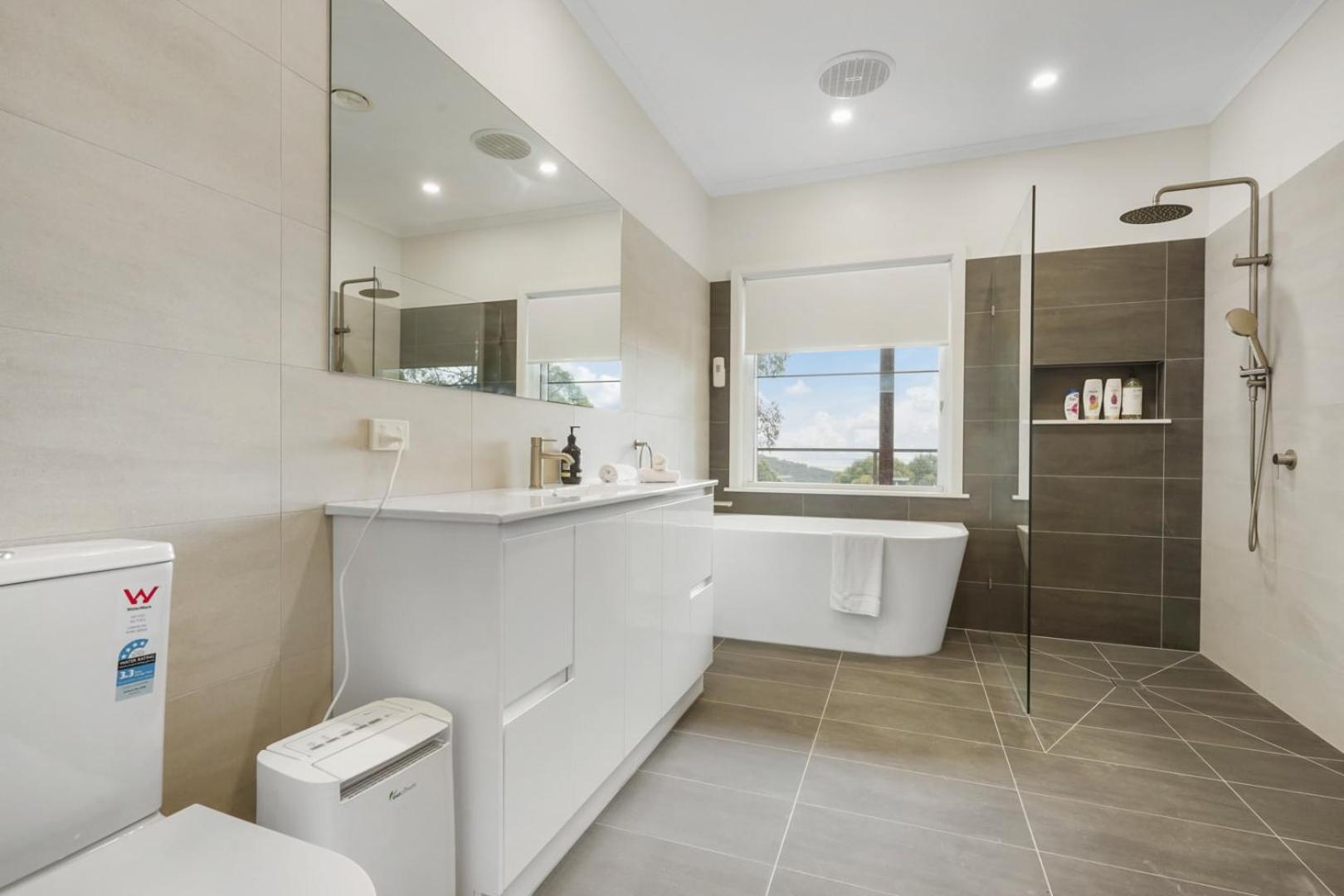 Embrace Nature's Beauty in Ferny Creek