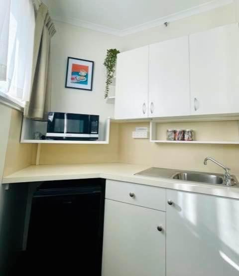 Studio Nestled in the Vibrant Heart of Adelaide
