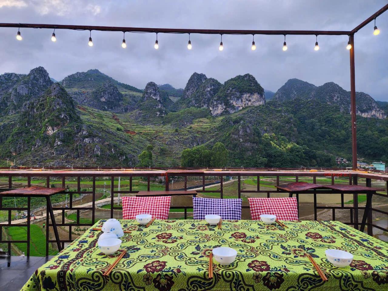 Loop Top Đồng Văn Homestay