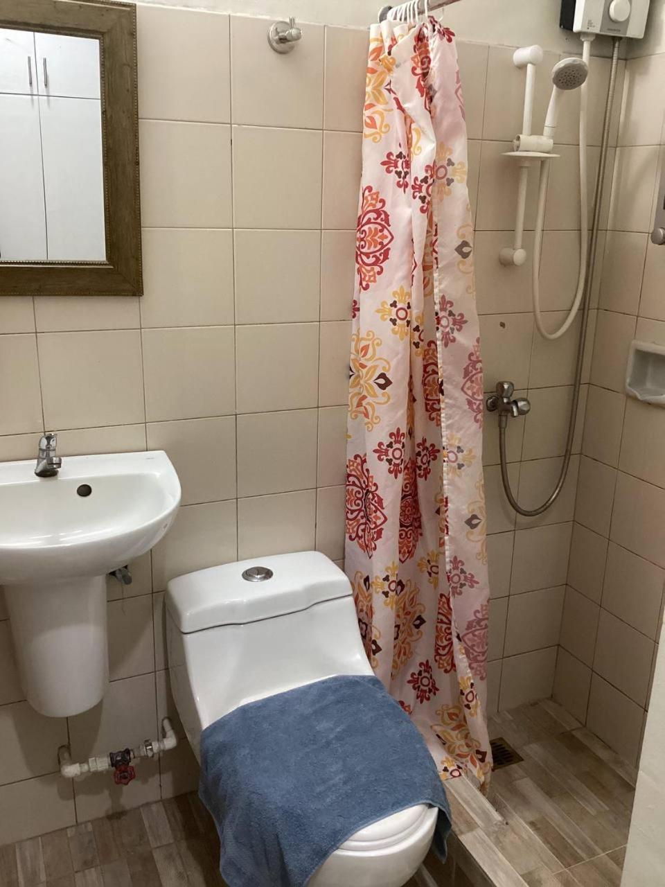 1775 Adriatico Suites
