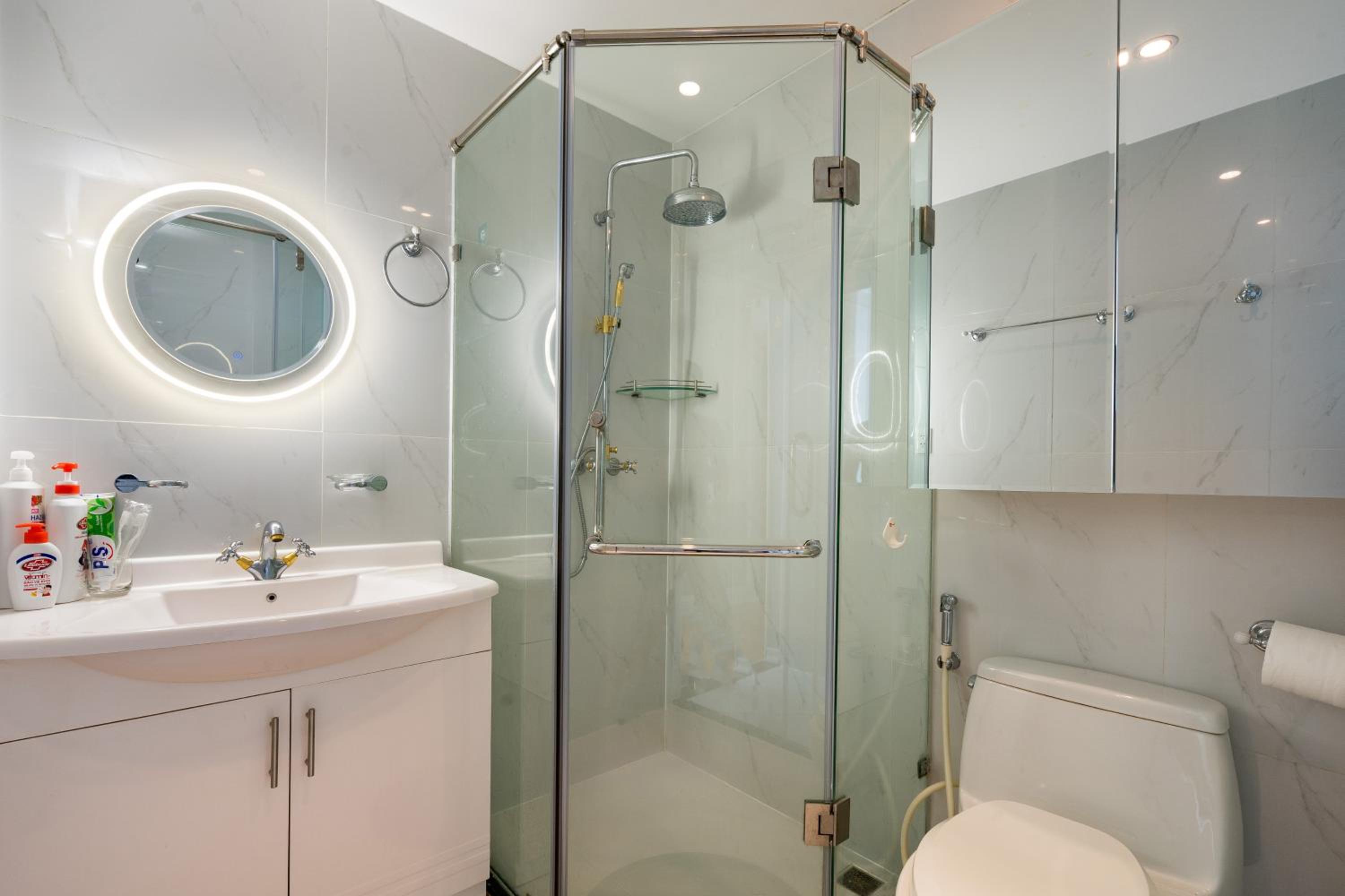 2BR 3BR Luxury Apartment Sky Pool