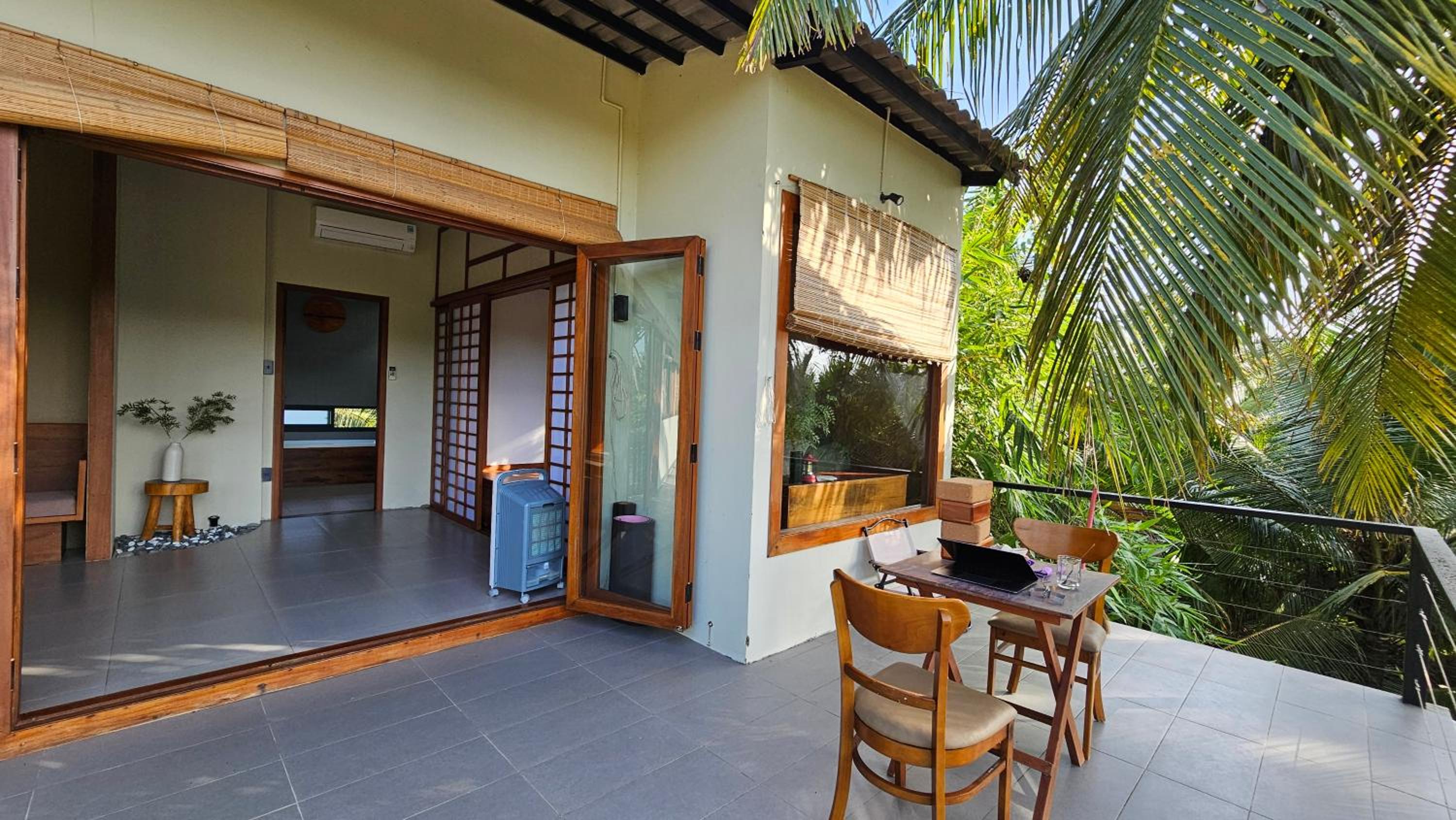 The Zen - InnerZen Mekong Riverside homestay Ben Tre 1 bed for 1-2 persons, 2 beds for 3-4 persons