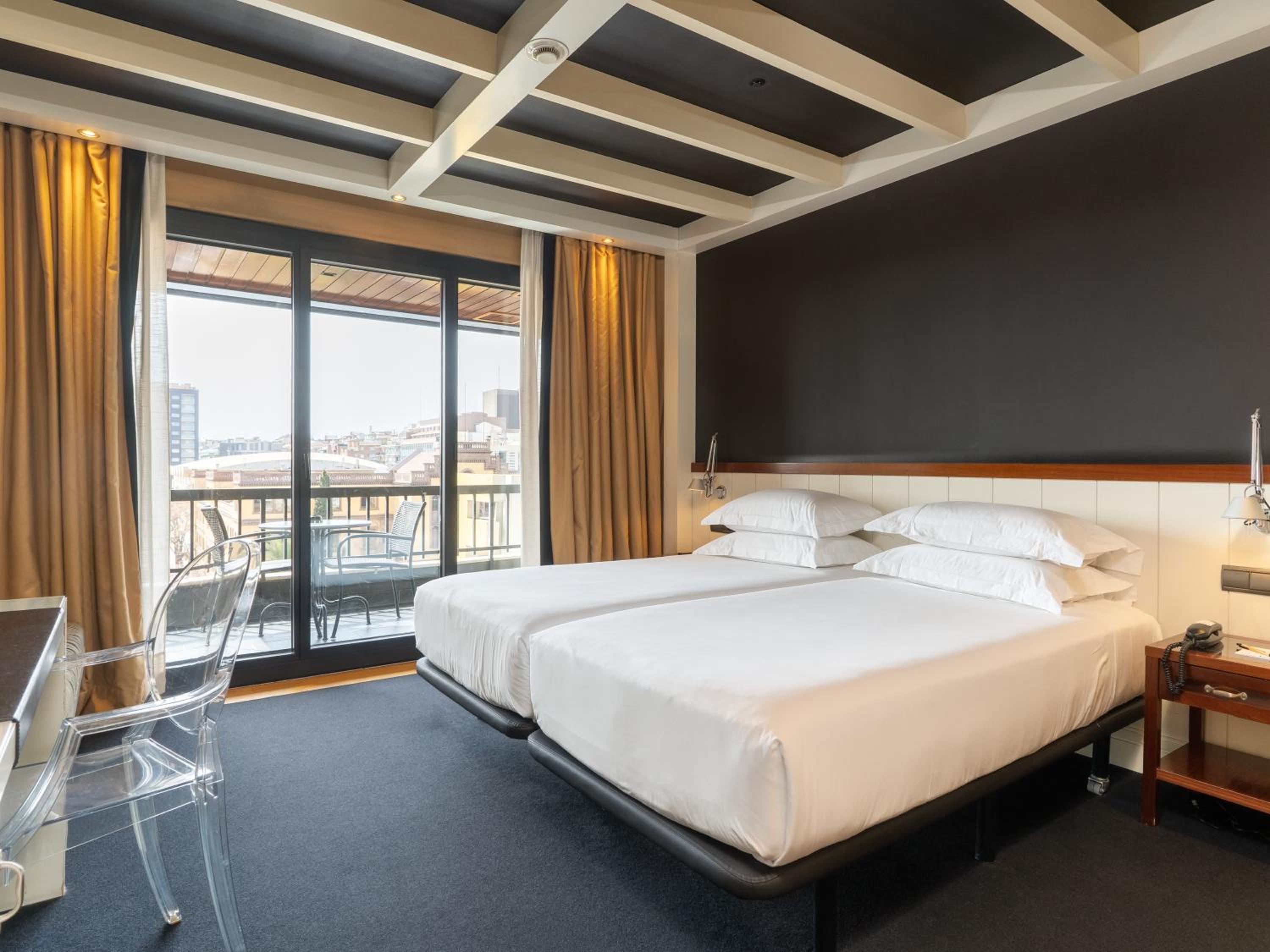 U232 Hotel-2