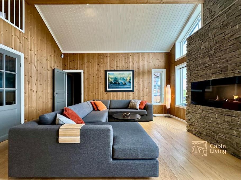 High-standard cabin with jacuzzi and sauna view 3