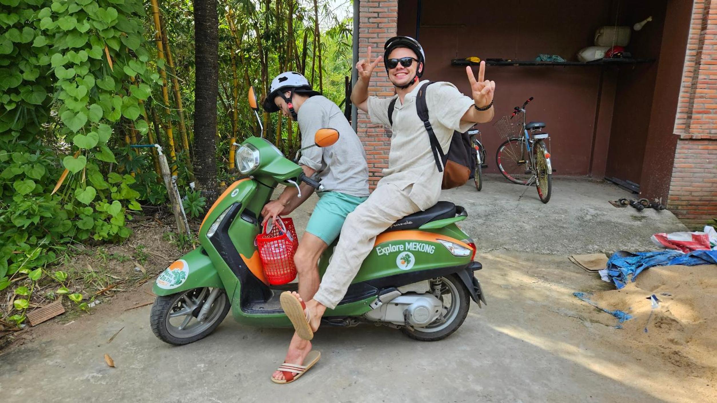 The Zen - InnerZen Mekong Riverside homestay Ben Tre 1 bed for 1-2 persons, 2 beds for 3-4 persons