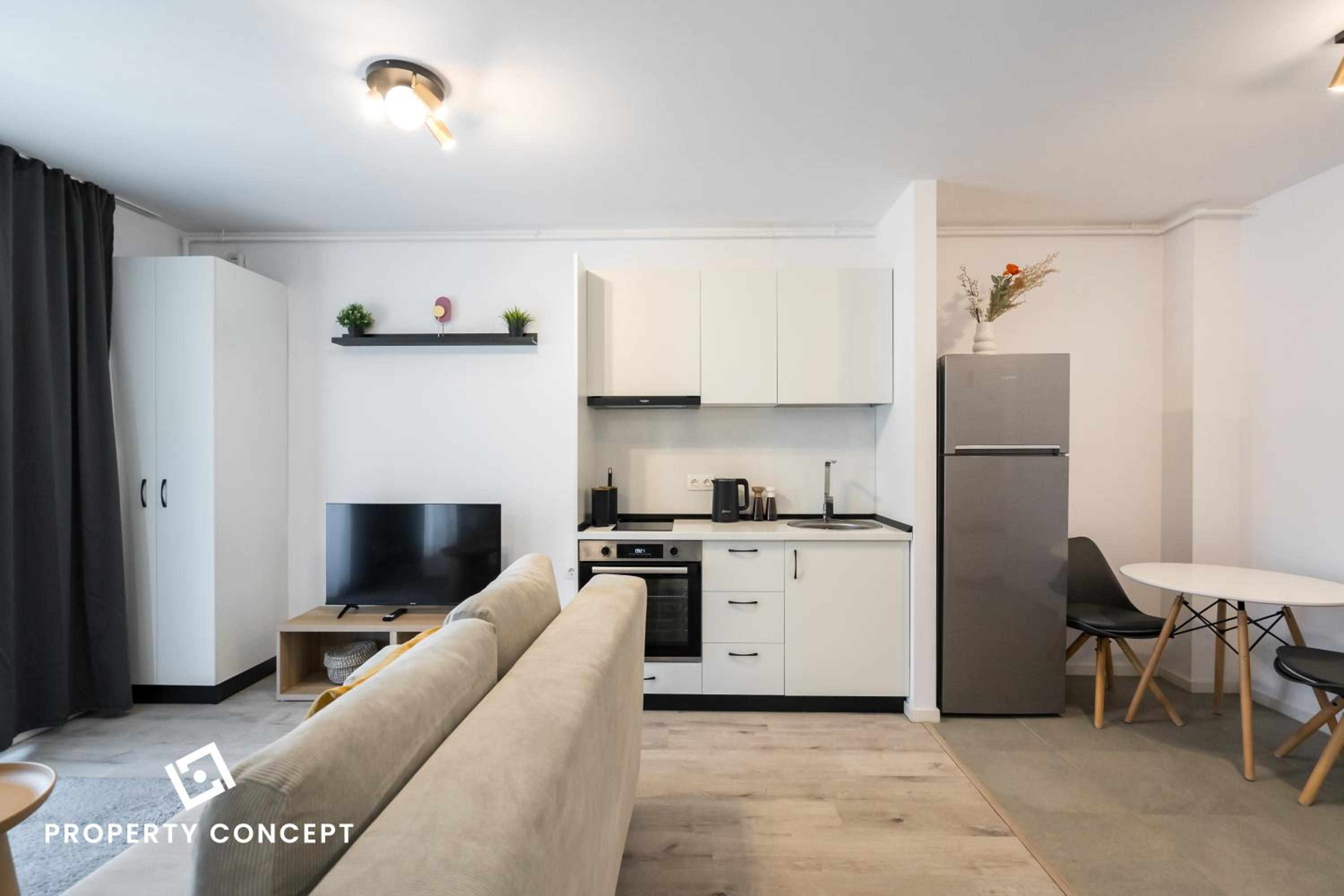 H Pipera Lake Studio with Balcony view 3