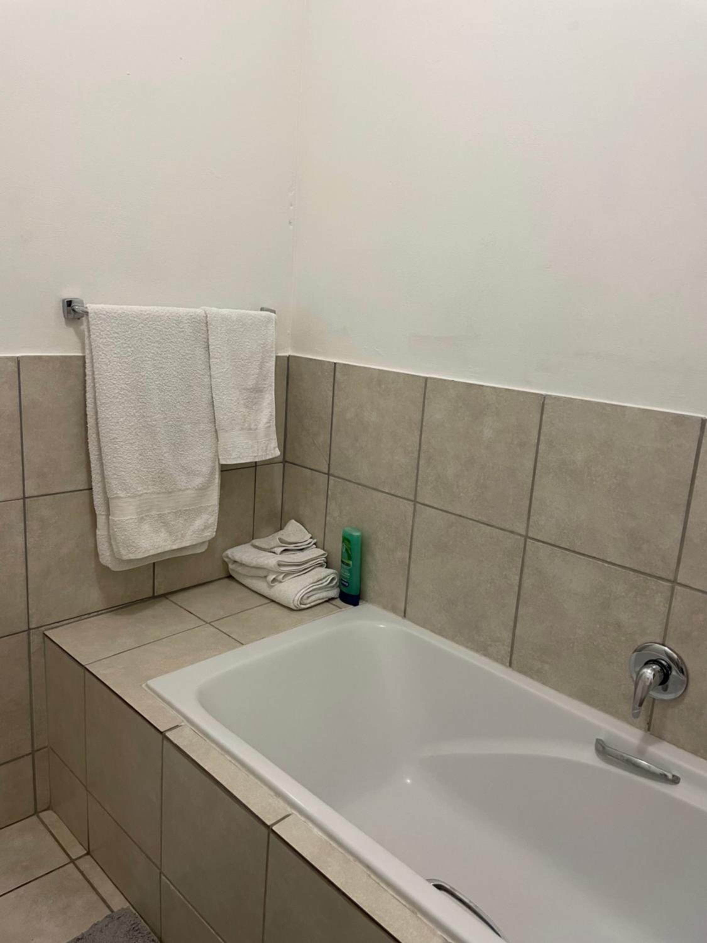 Photo 33