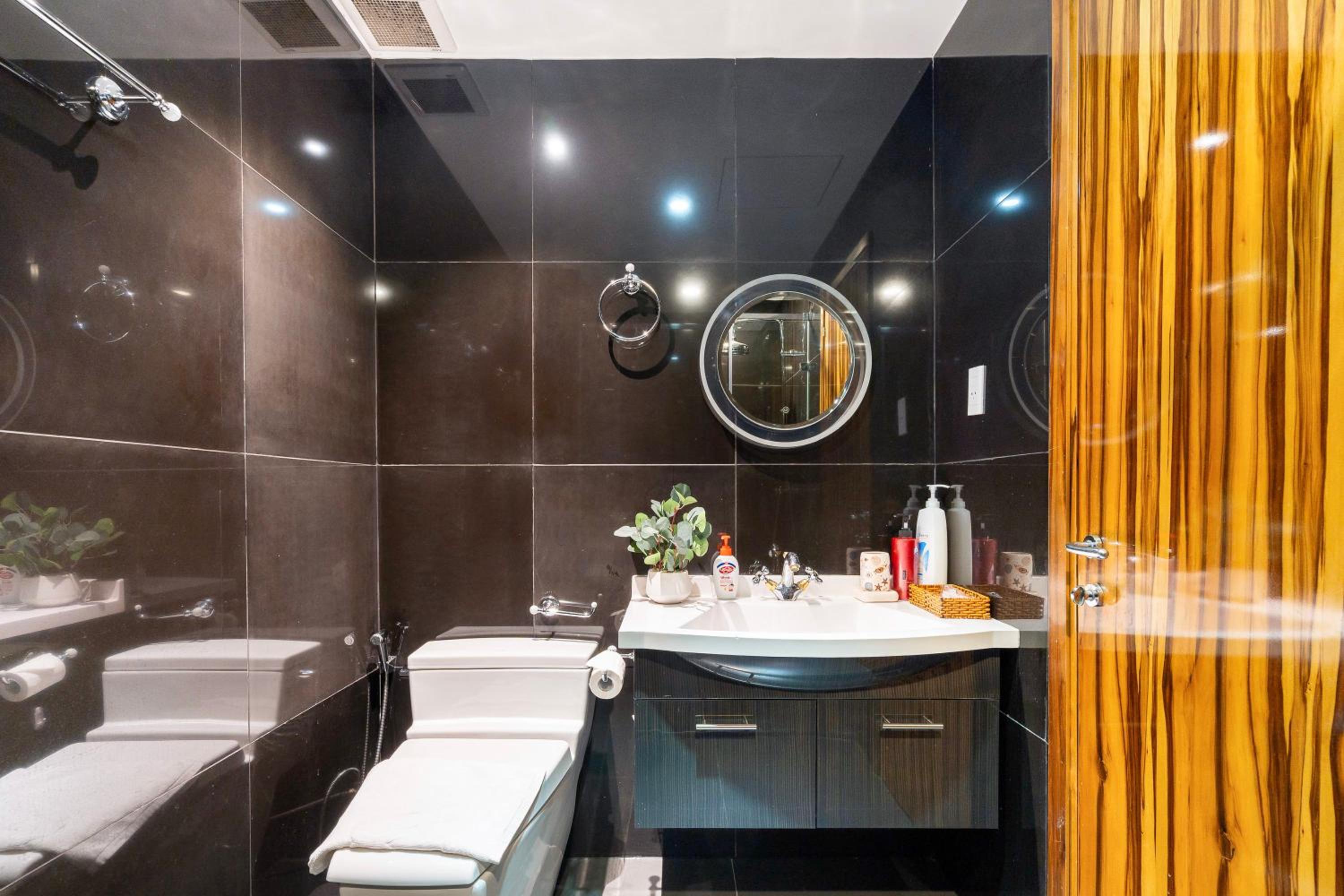 2BR 3BR Luxury Apartment Sky Pool