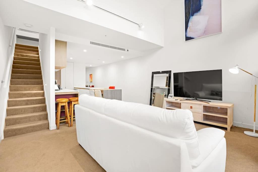 Box Hill Gem 2B Apartment Parking