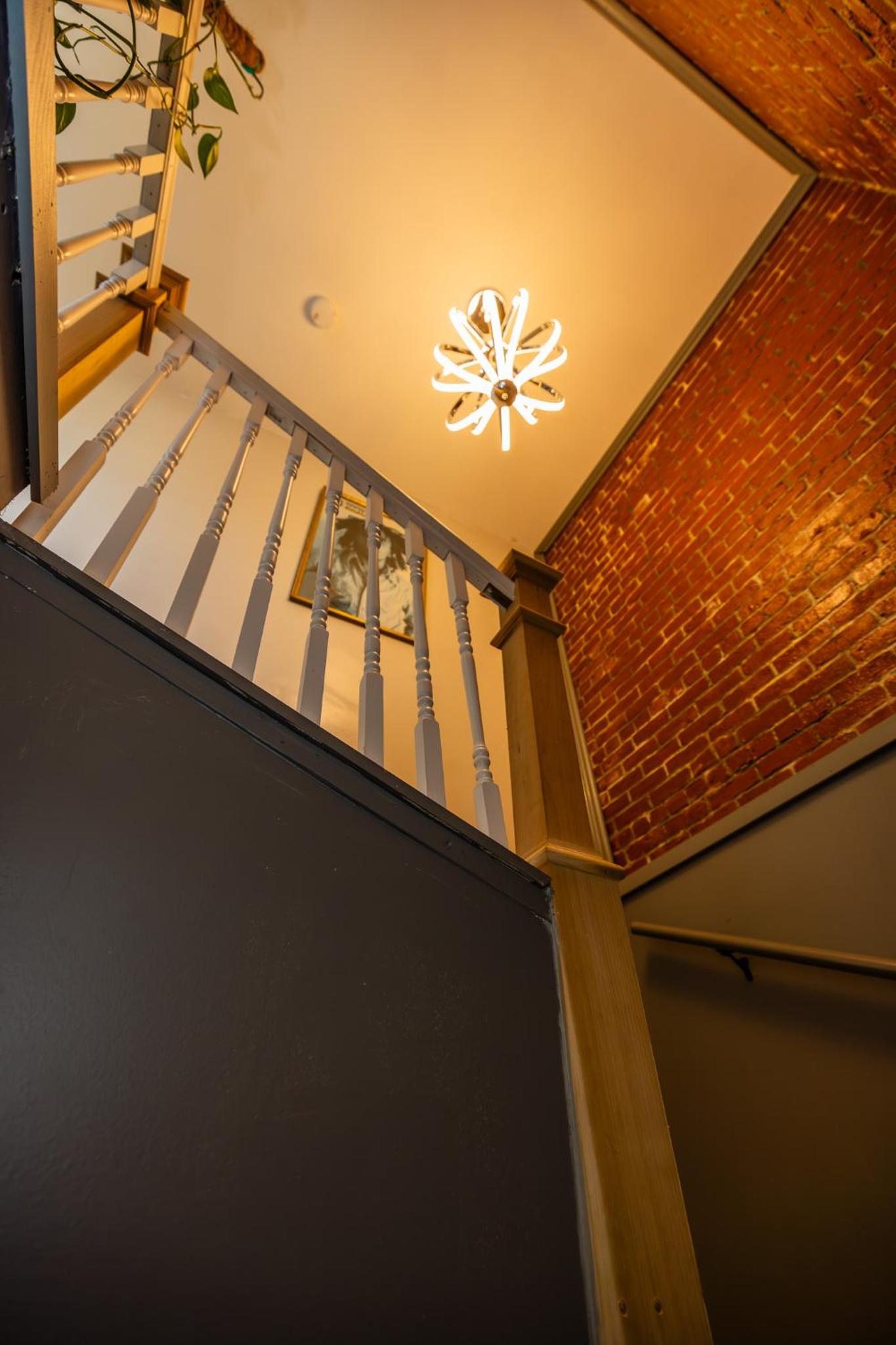 Luxurious room in Fall River Stay view 4