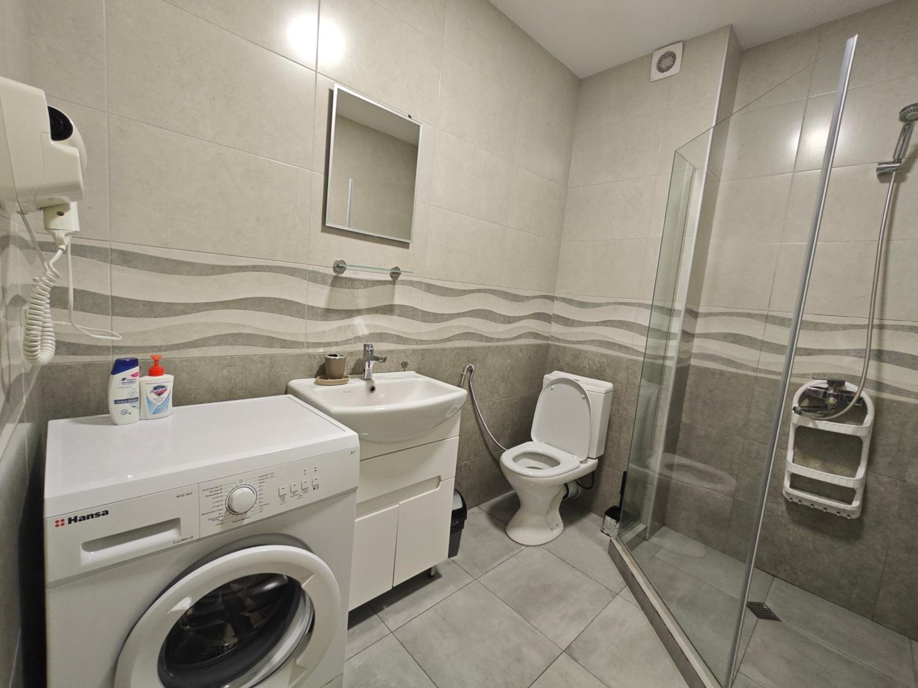 Central Pointe Suite